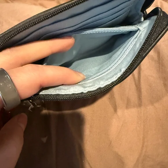 Auth Vintage Coach Wristlet with Card Slots, Hangtag, Custom Patch & Keychains - Picture 4 of 4